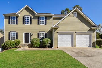 7879 Village Pass Fairburn, GA 30213